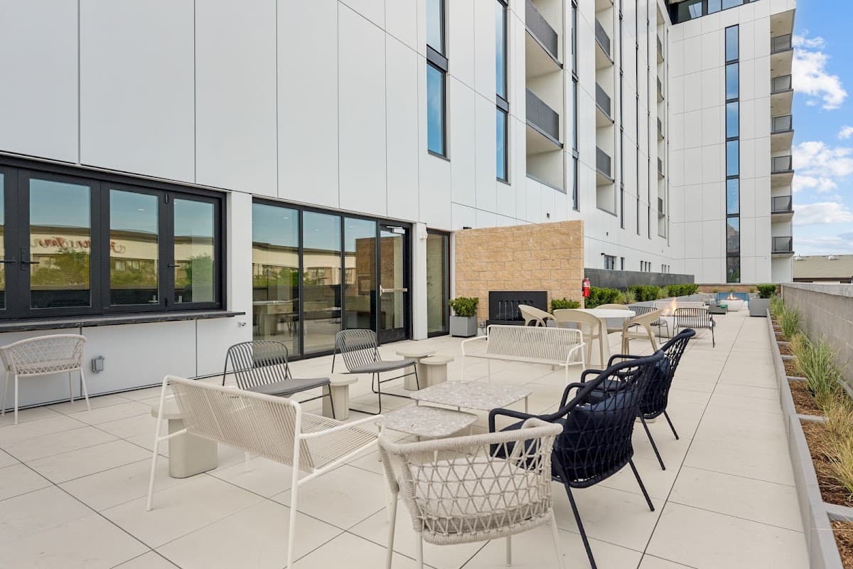 Placemakr Salt Lake City Downtown, Apartments by Hilton — photo 1