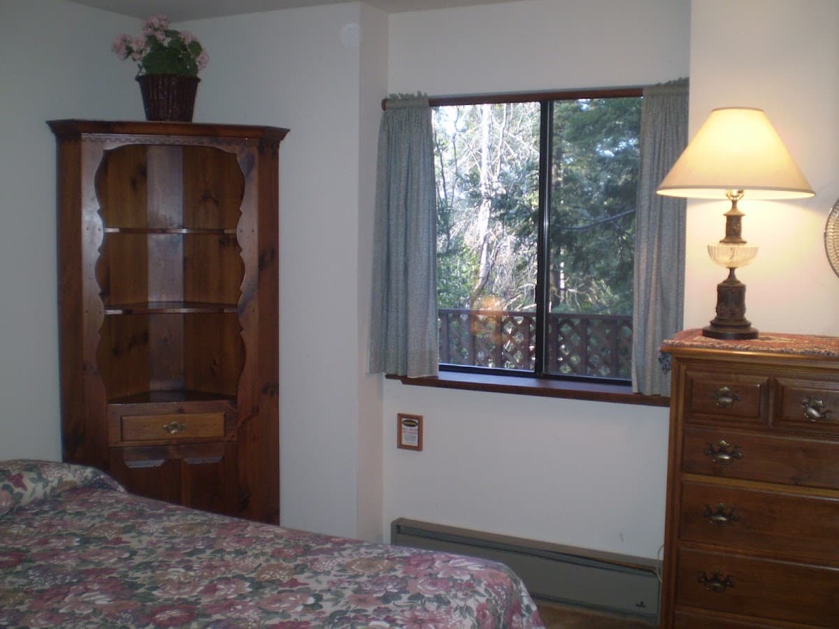Yosemite West Cottages — photo 2