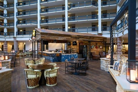 Renaissance Austin Arboretum Domain Hotel — photo 1