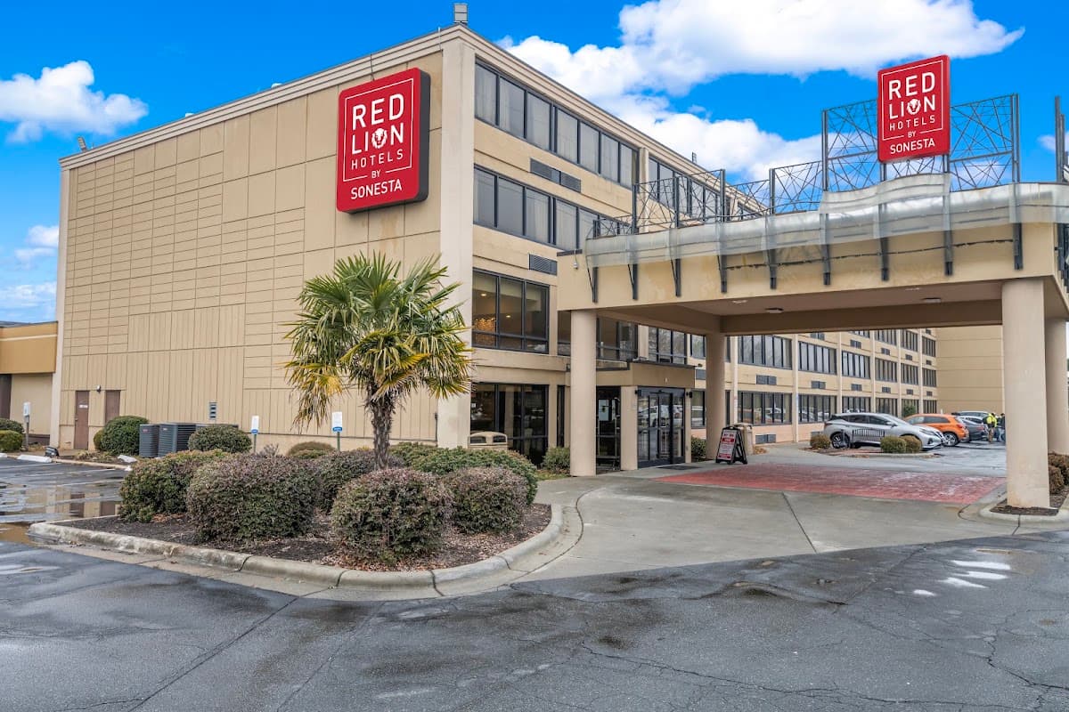 Red Lion Hotel Charlotte Airport — photo 1