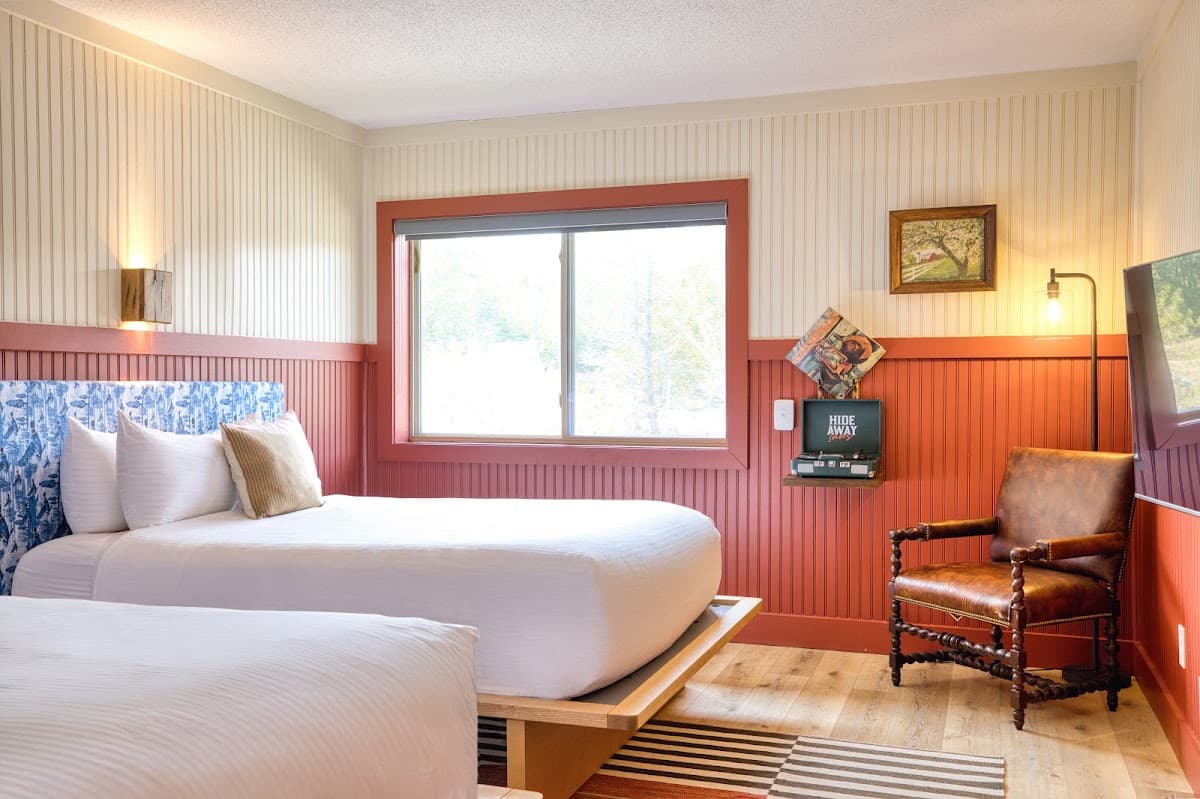 Hideaway Inn Mt. Sunapee — photo 5