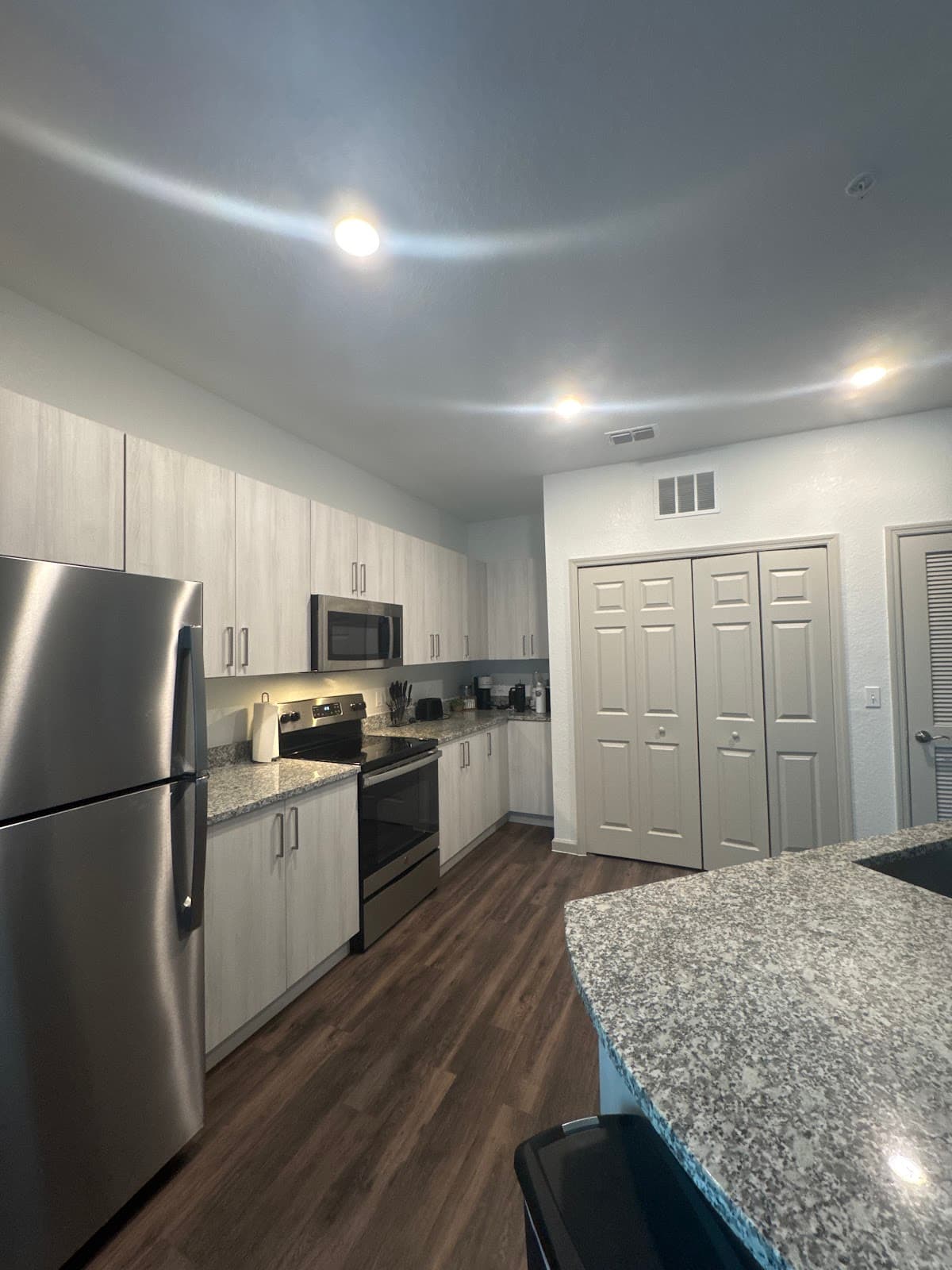 The Shore Luxury Apartment Homes — photo 2