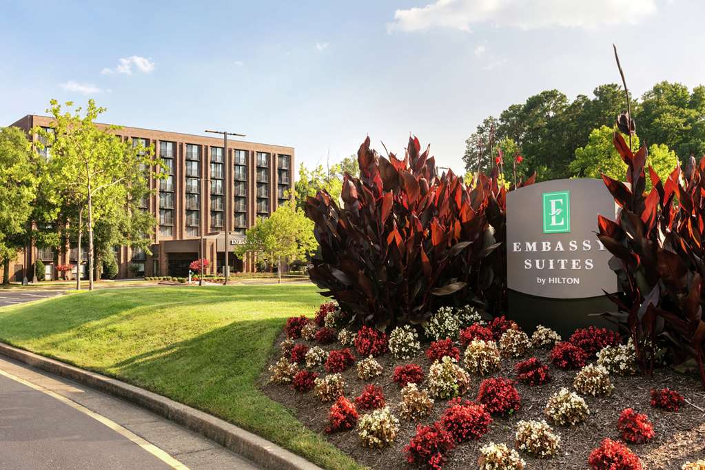 Embassy Suites by Hilton Richmond — photo 1