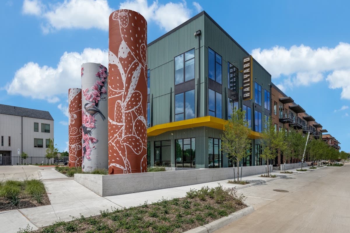 Railyard Modern Living — photo 1