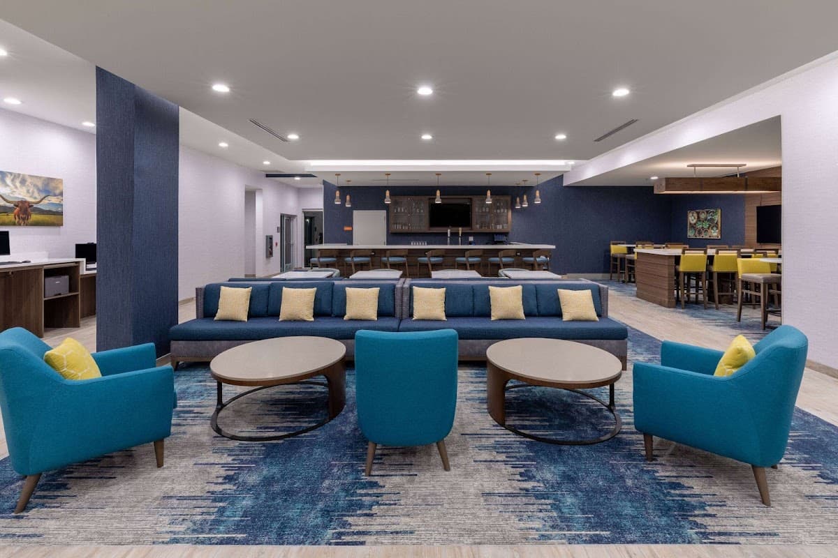 La Quinta Inn & Suites by Wyndham Round Rock near Kalahari — photo 5