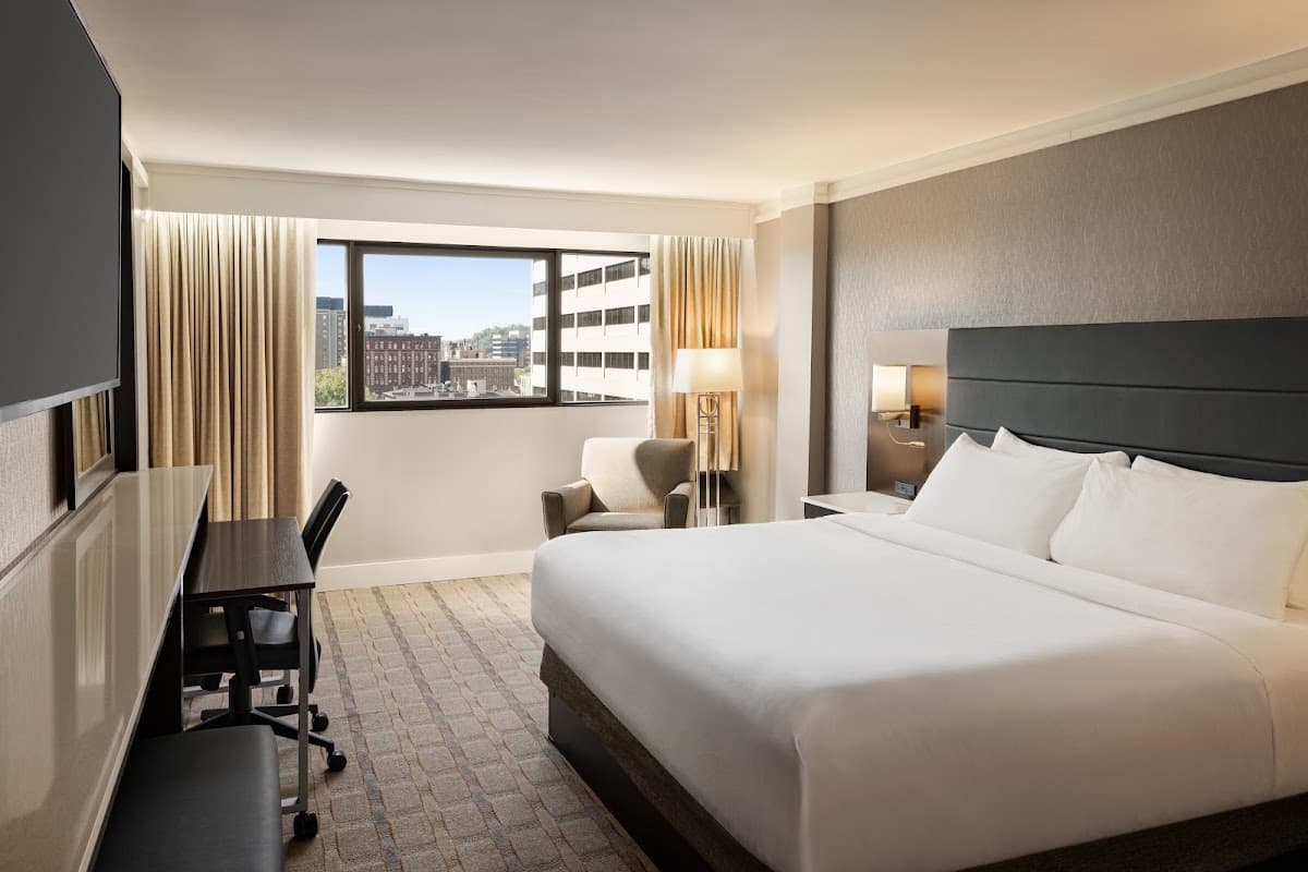 Crowne Plaza Knoxville Downtown University by IHG — photo 1