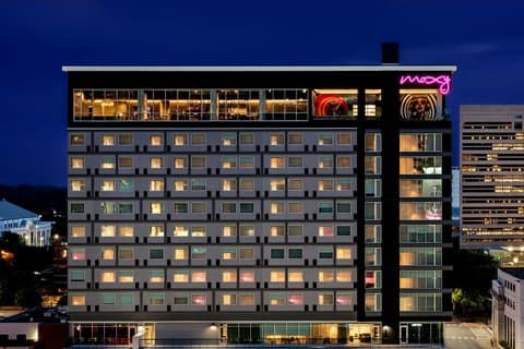 Moxy Charlotte Downtown — photo 4