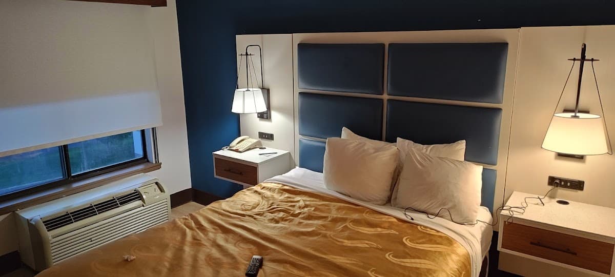 Quality Inn & Suites — photo 2