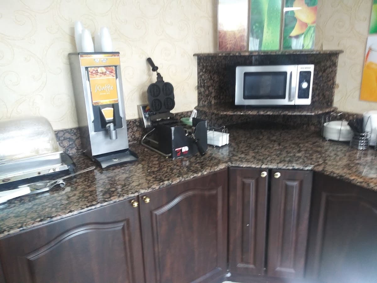 Quality Inn & Suites — photo 5