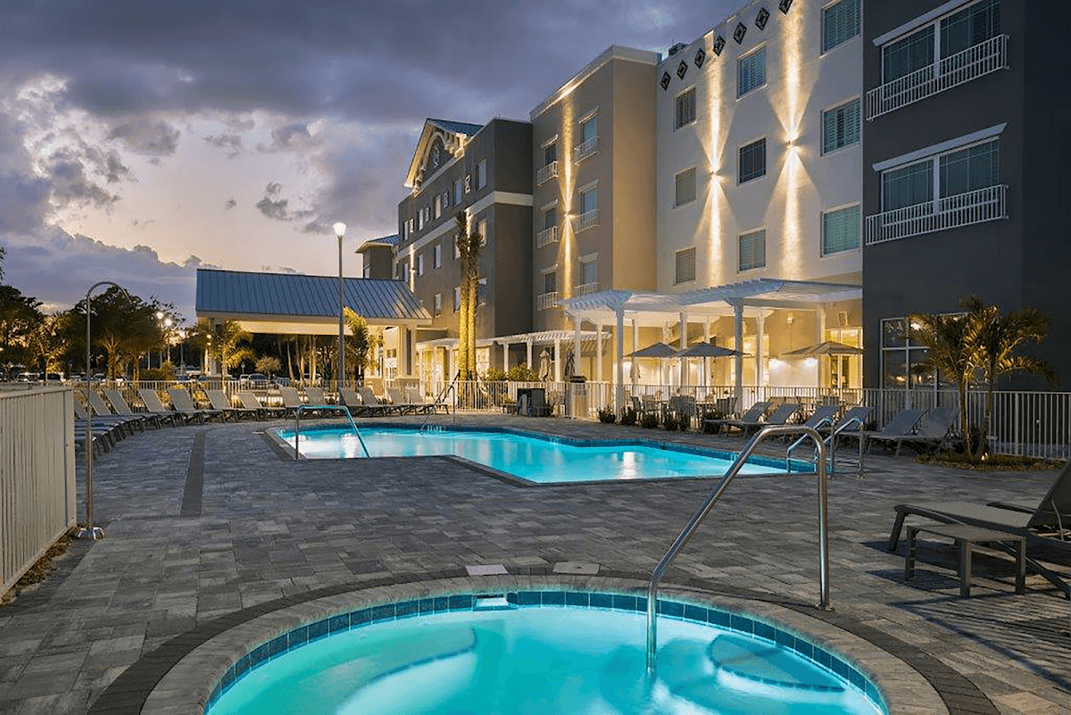 Carlisle Inn & Conference Center Sarasota — photo 1