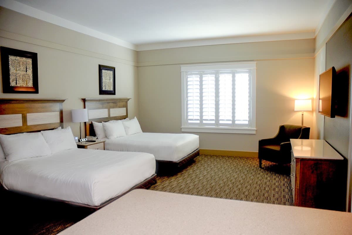 Carlisle Inn & Conference Center Sarasota — photo 2
