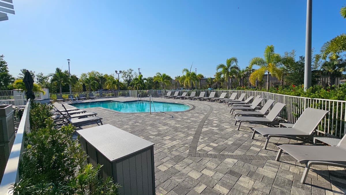 Carlisle Inn & Conference Center Sarasota — photo 3