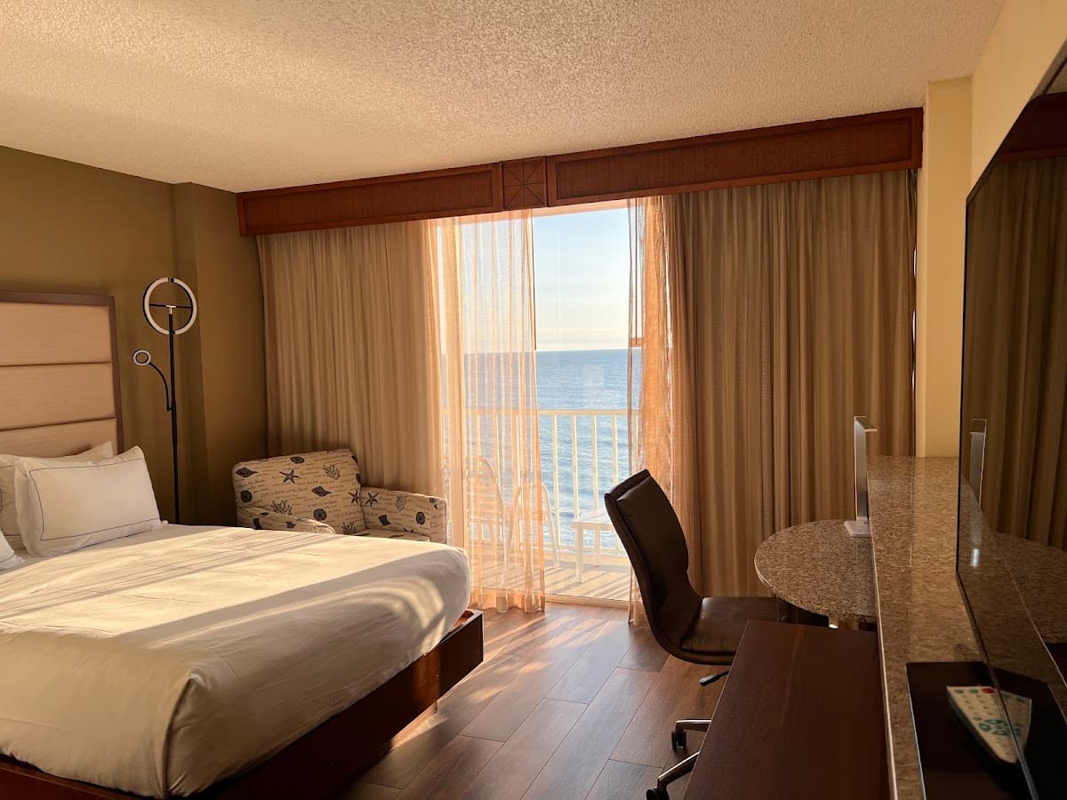 DoubleTree Beach Resort by Hilton Hotel Tampa Bay - North Redington Beach — photo 2