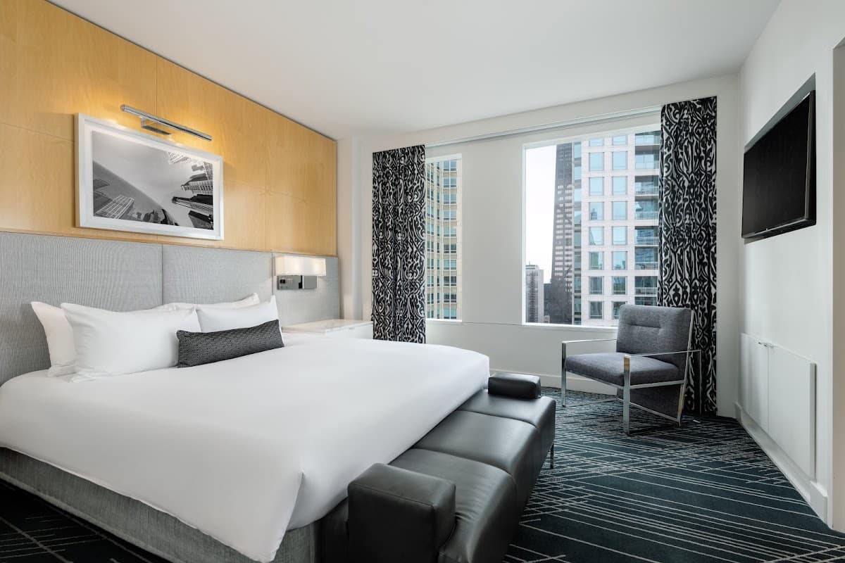 Sofitel Chicago Magnificent Mile — photo 2