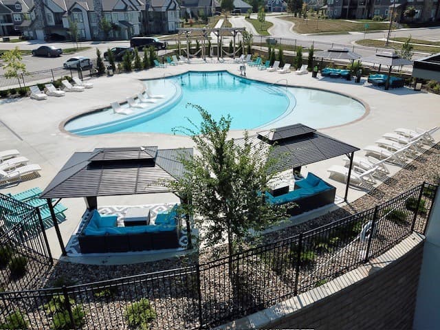 Parkview Apartments — photo 2