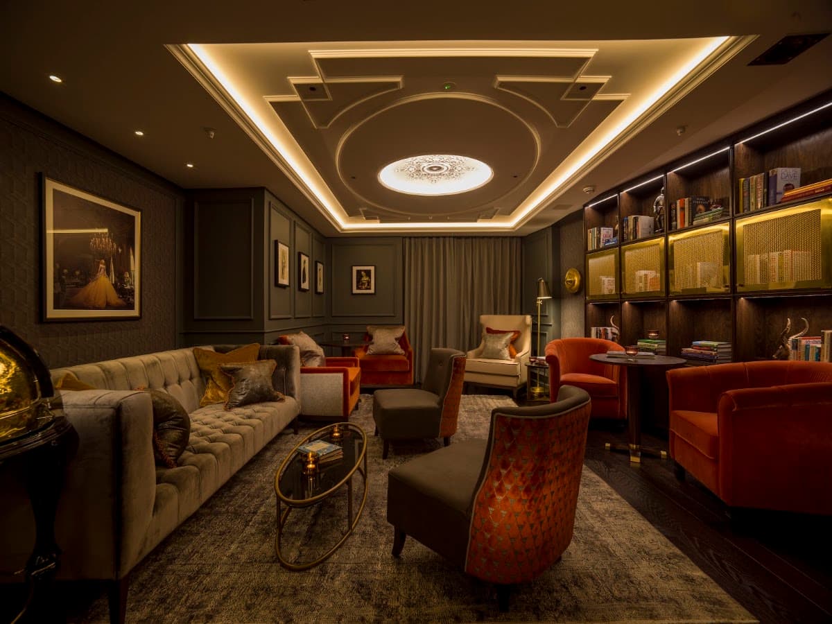 The Guardsman Hotel & Residences — photo 4