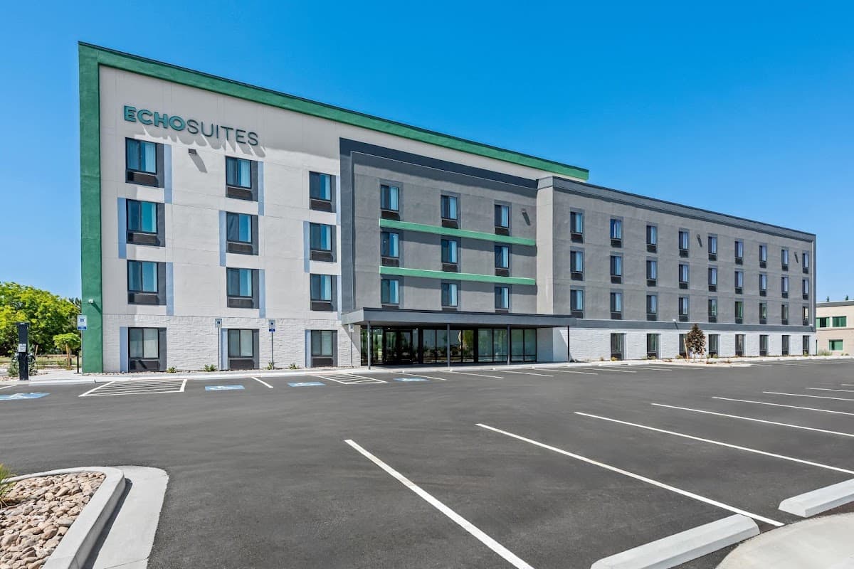 ECHO Suites Extended Stay by Wyndham Reno — photo 4