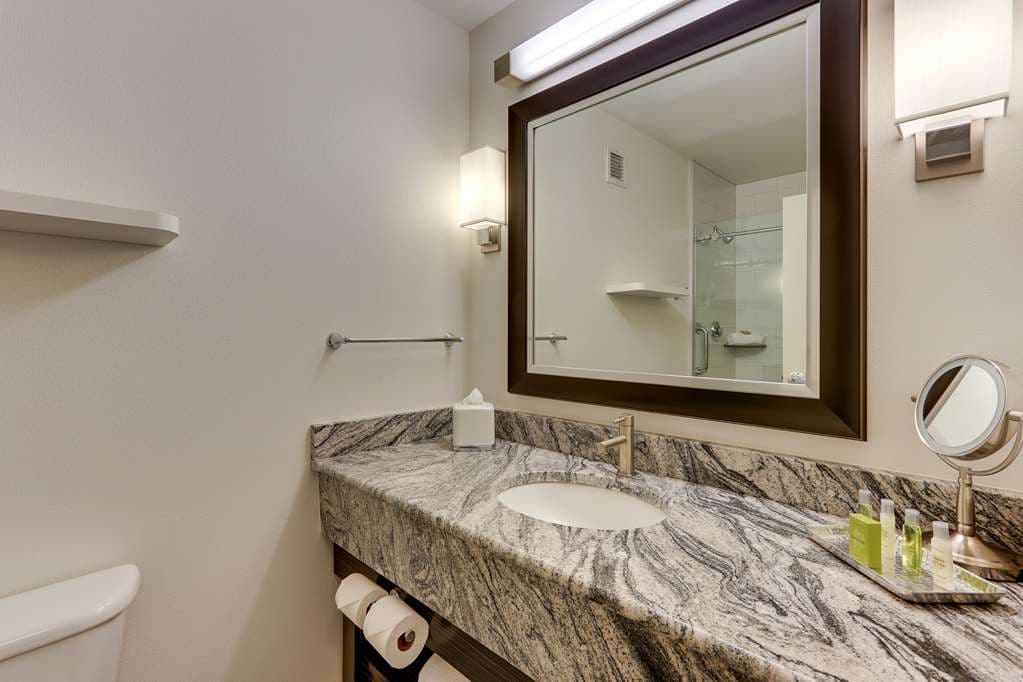 DoubleTree by Hilton St. Louis Forest Park — photo 3
