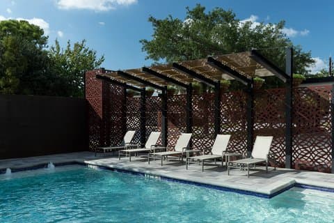Courtyard by Marriott Houston Heights/I-10 — photo 3