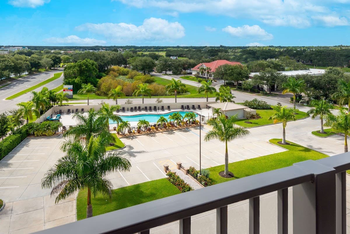 Coral Pointe Sarasota, an Ascend Collection Hotel — photo 1