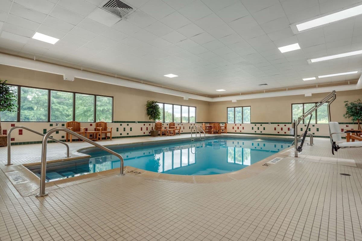 Comfort Suites near Route 66 — photo 3