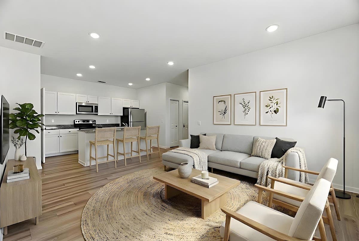 Towne Center Apartments — photo 4