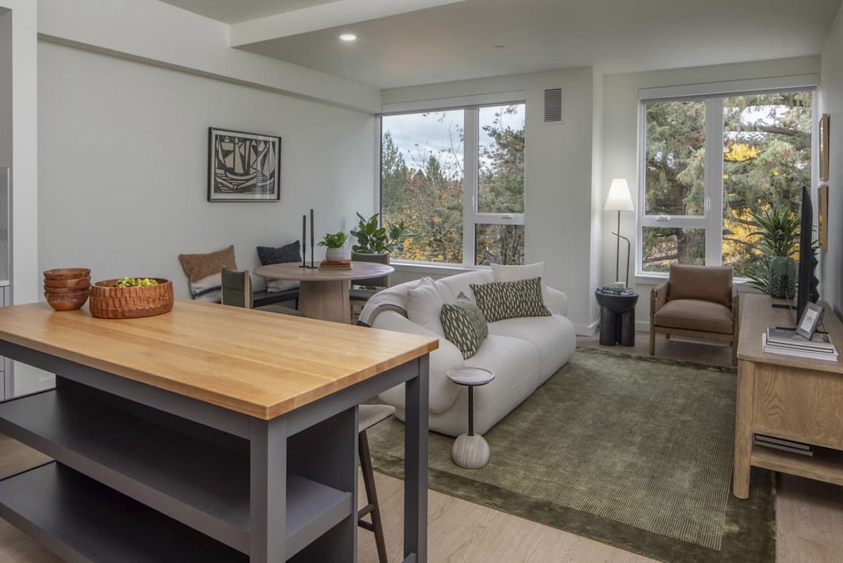 Willow Apartments — photo 2
