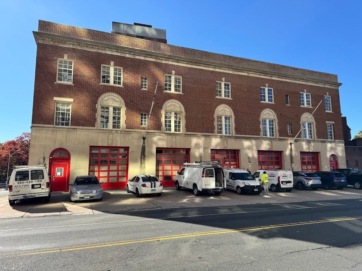 HQ at 275 Pearl street — photo 1