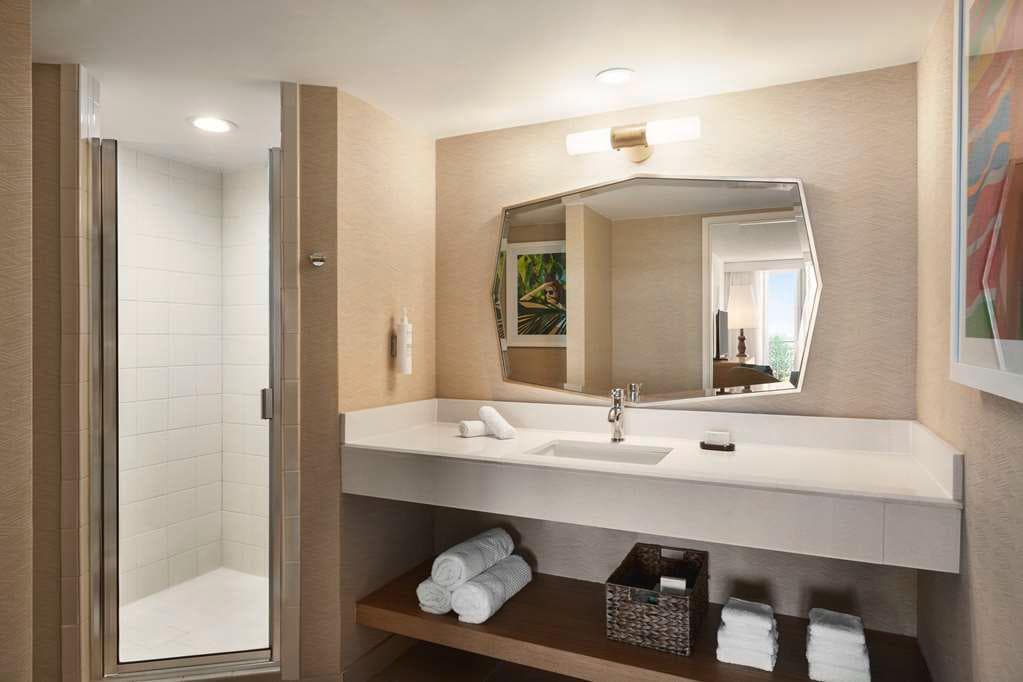 Embassy Suites by Hilton Deerfield Beach Resort & Spa — photo 4