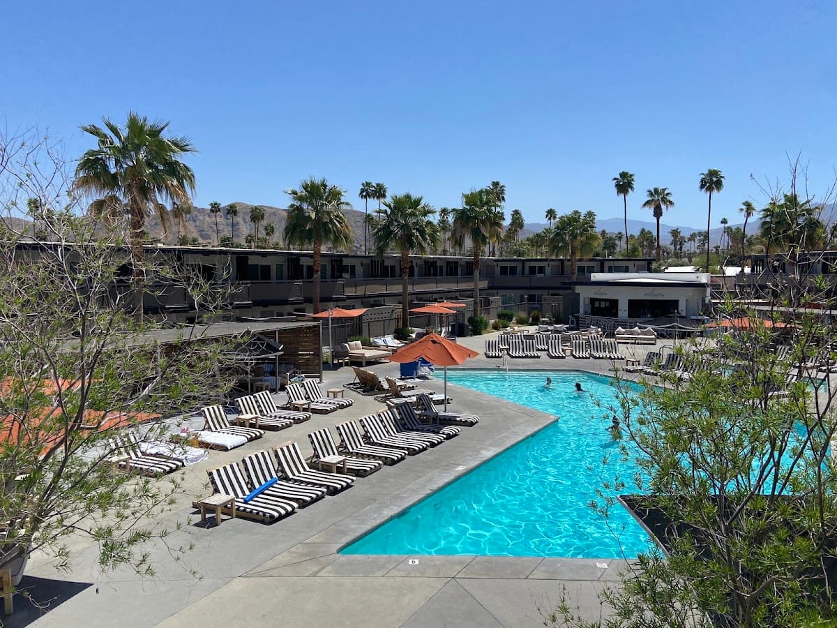 V Capri Palm Springs, a Dolce by Wyndham — photo 3