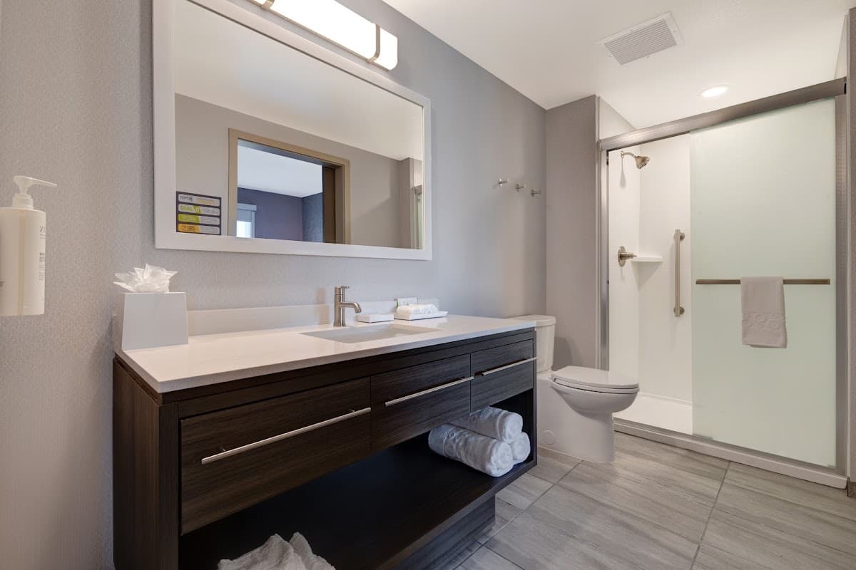 Home2 Suites by Hilton Petaluma — photo 4