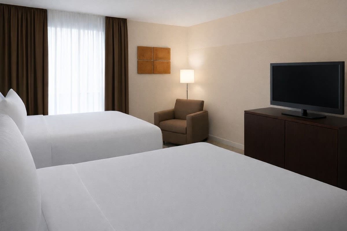 Crowne Plaza Chicago West Loop by IHG — photo 5