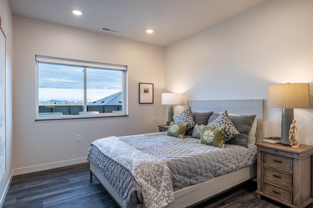 Confluence Apartments — photo 2