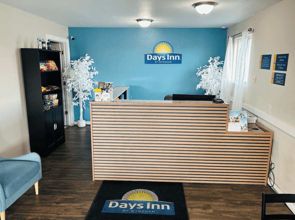 Days Inn by Wyndham Wheatland — photo 5