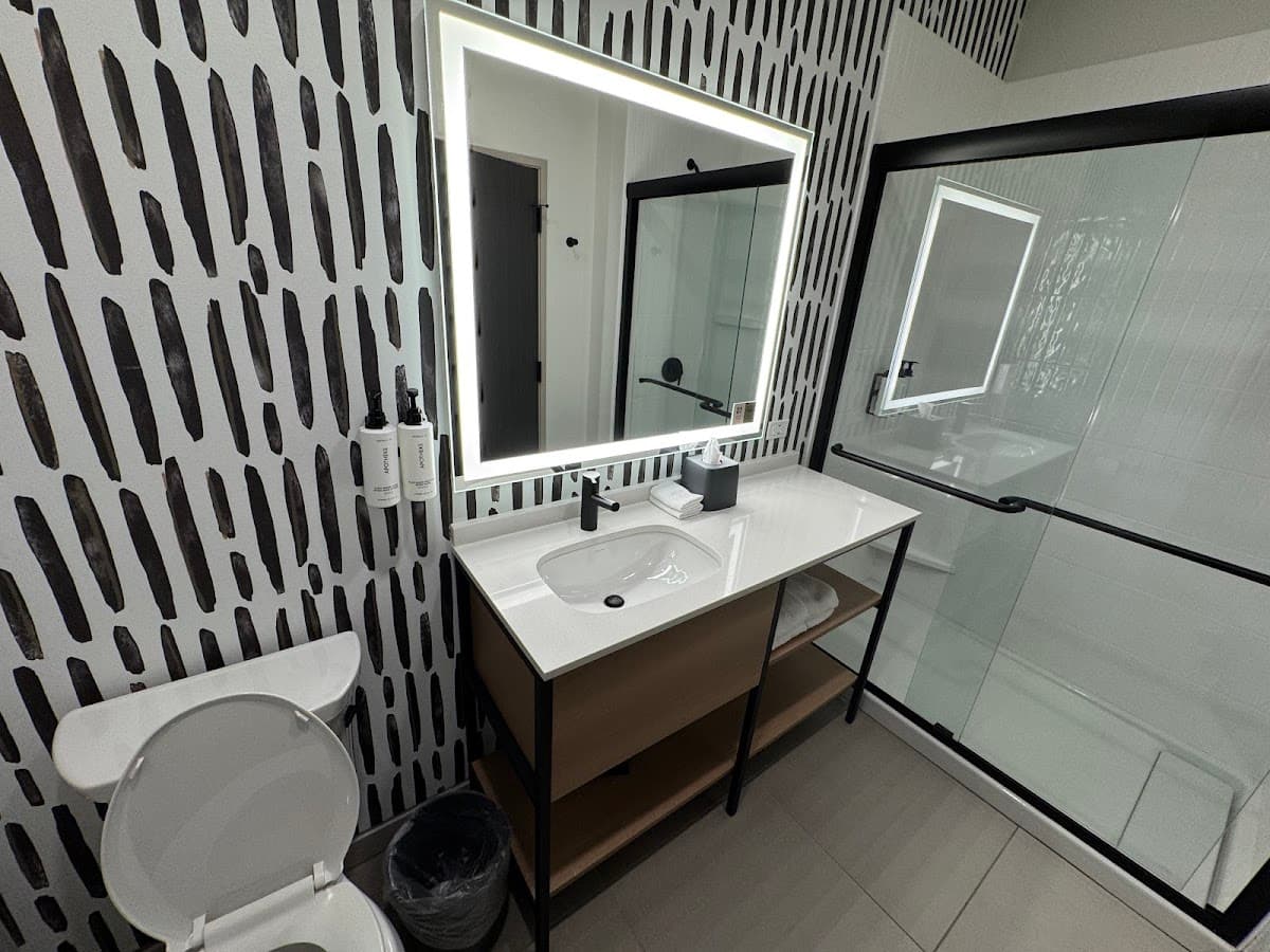 Atwell Suites Kansas City Airport, an IHG Hotel — photo 3