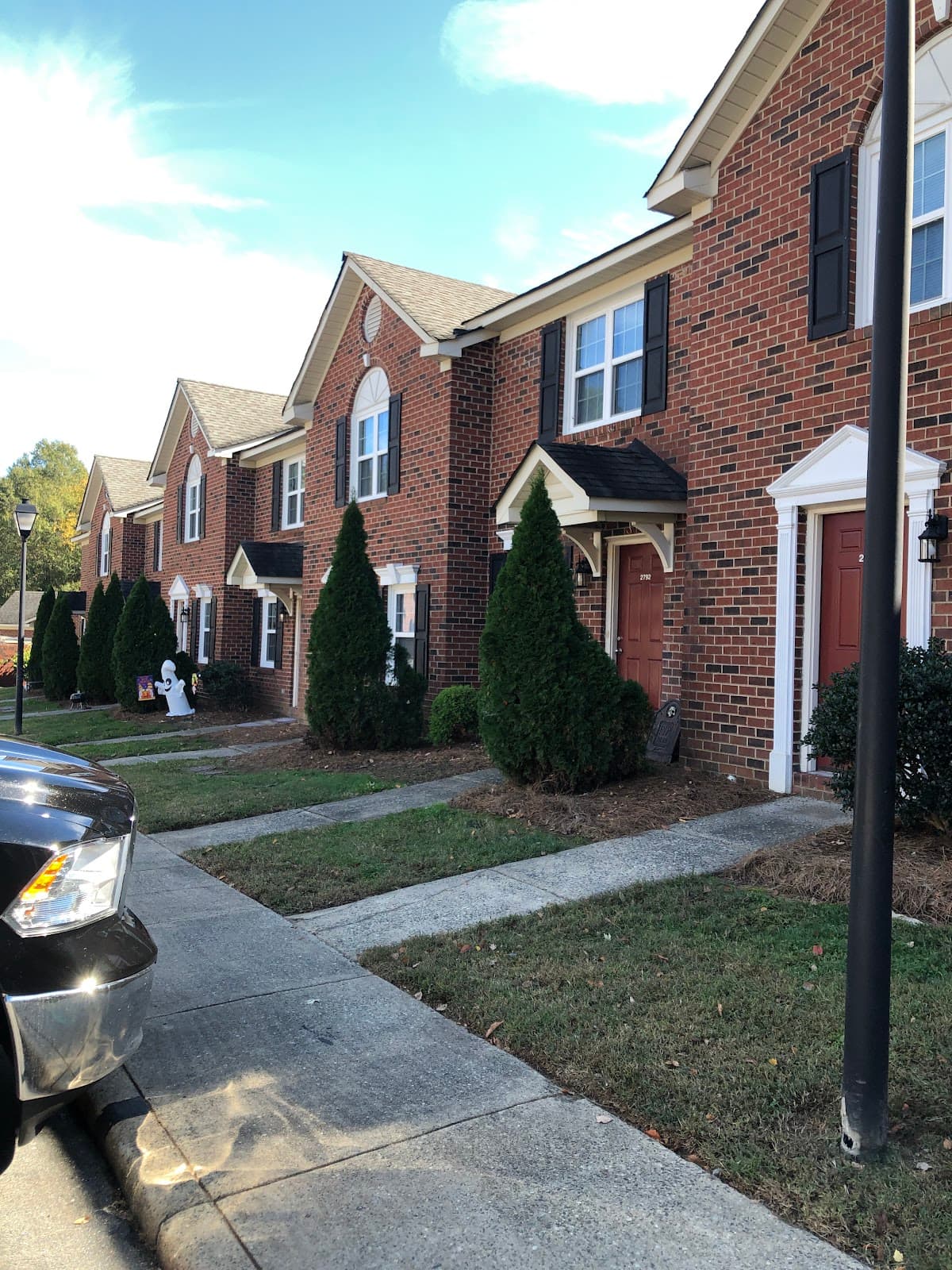 Davis Crossing Townhomes — photo 1