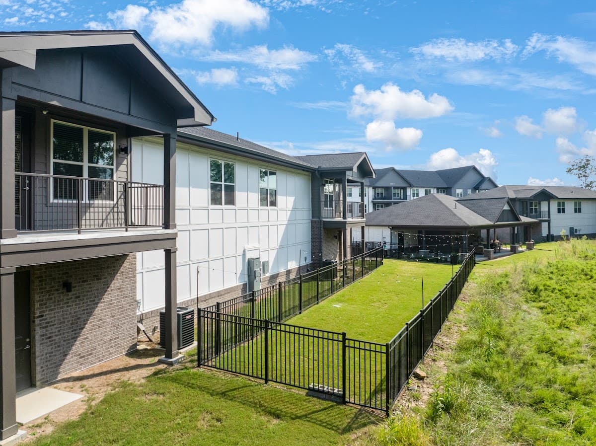 Populus Waterside Apartments — photo 1