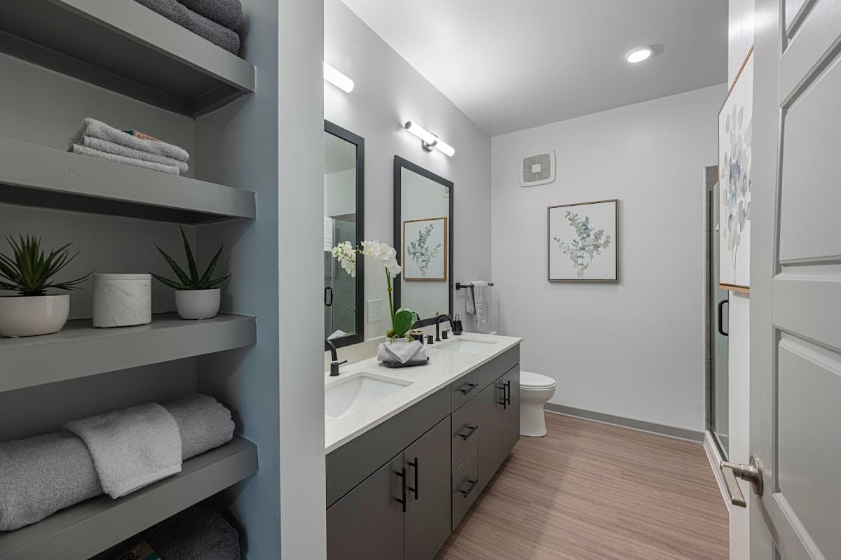 Populus Waterside Apartments — photo 5