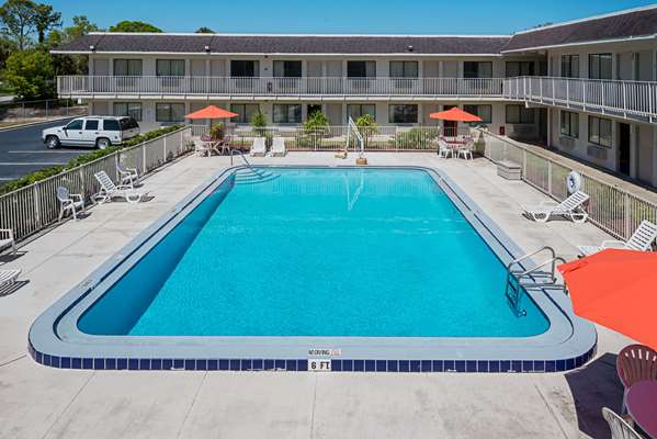 Rodeway Inn Kissimmee Maingate West — photo 1