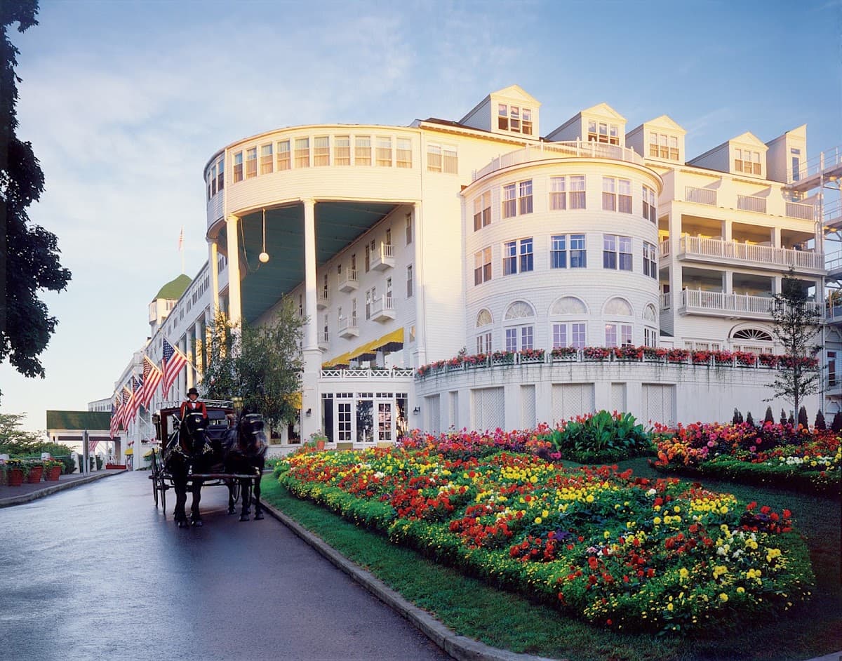 Grand Hotel — photo 1