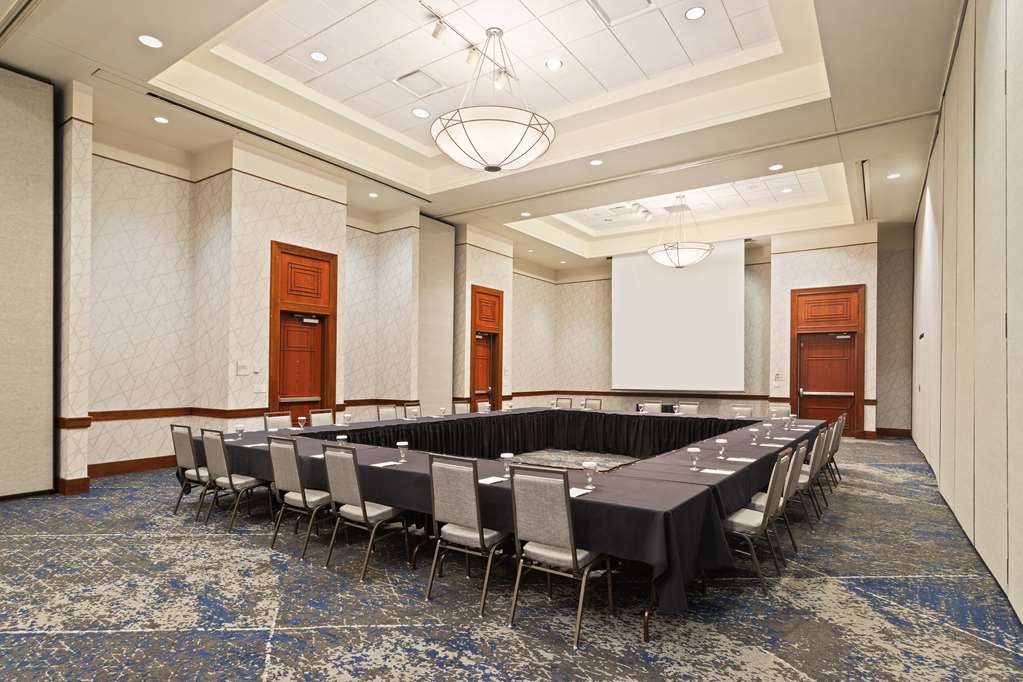 Embassy Suites by Hilton Tampa USF Near Busch Gardens — photo 5