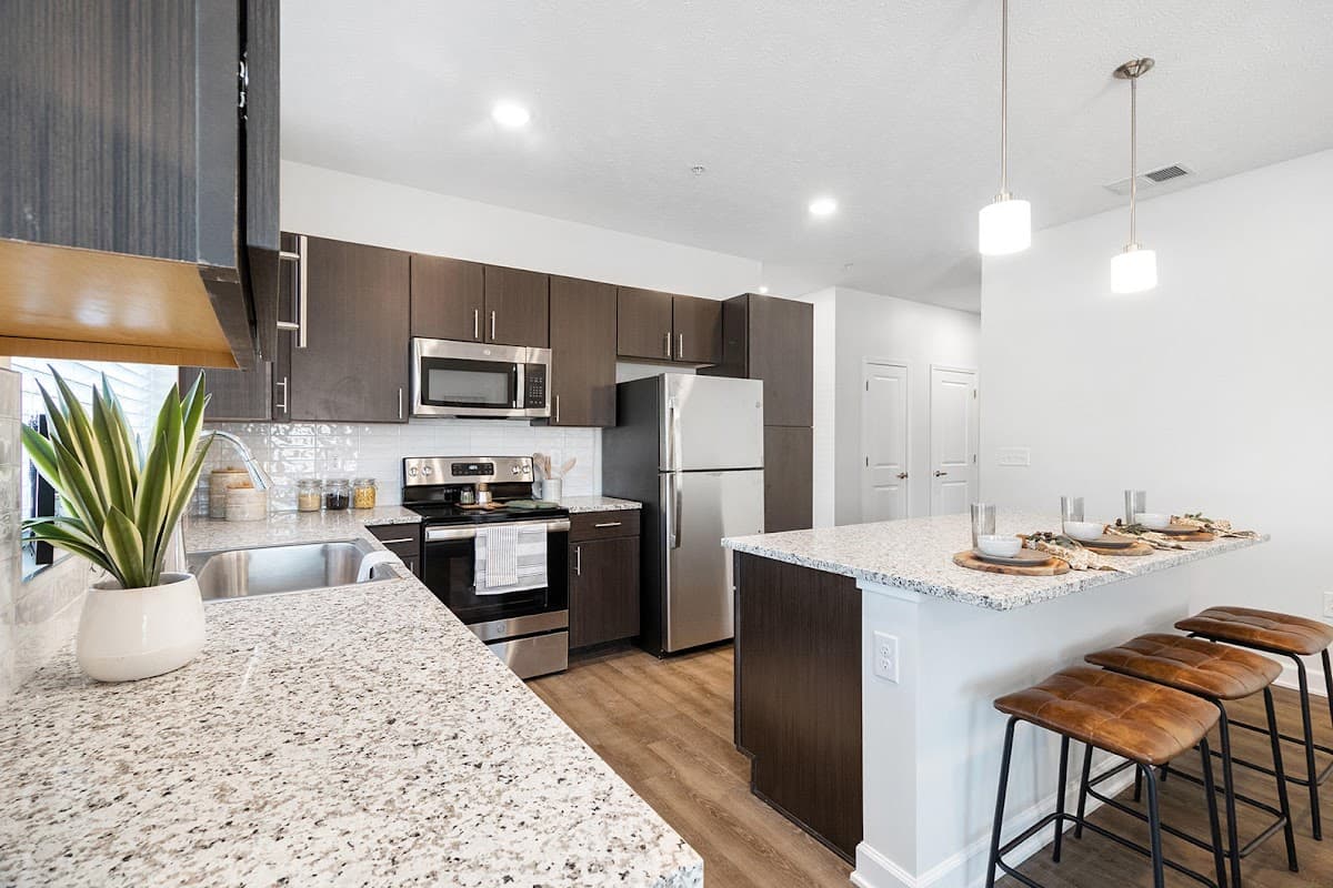 Page Living at Pinnacle Hills — photo 3