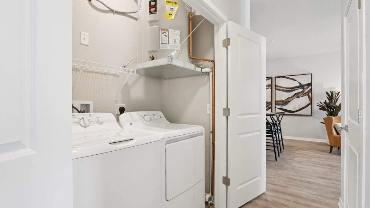 Springs at Lockport Apartments — photo 5