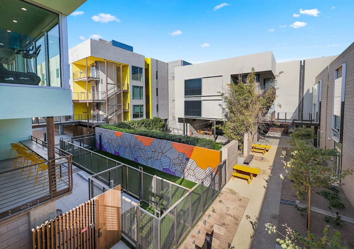 Dwell @ 5th and Farmer — photo 1