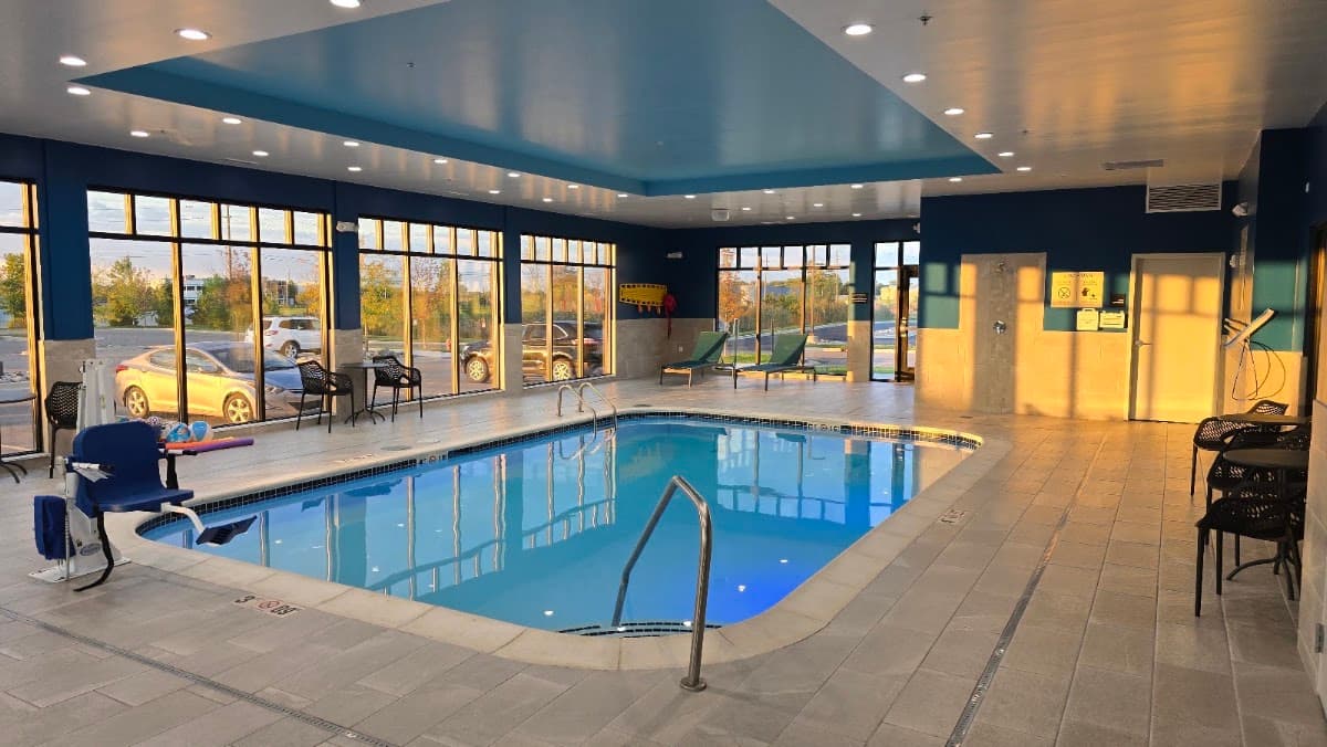 Hampton Inn Saline — photo 3