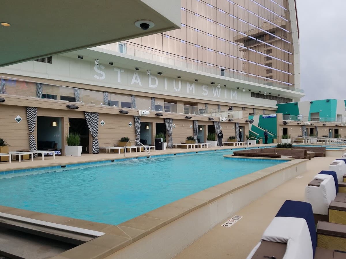 Circa Resort & Casino — photo 3