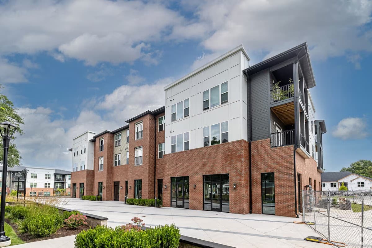 Kelson Row Apartments at Rocky Hill — photo 1