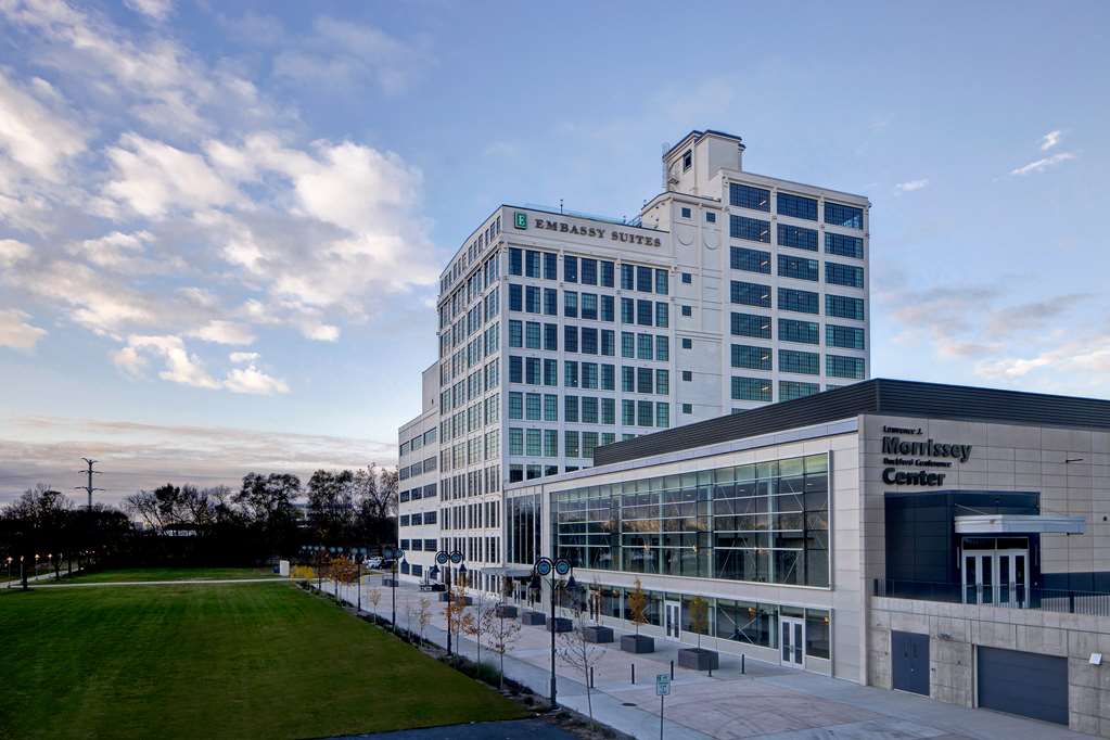Embassy Suites by Hilton Rockford Riverfront — photo 5