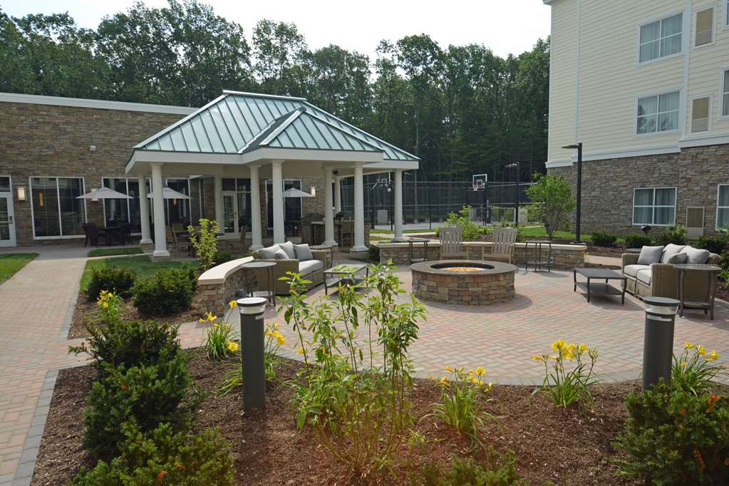 Homewood Suites by Hilton Saratoga Springs — photo 1