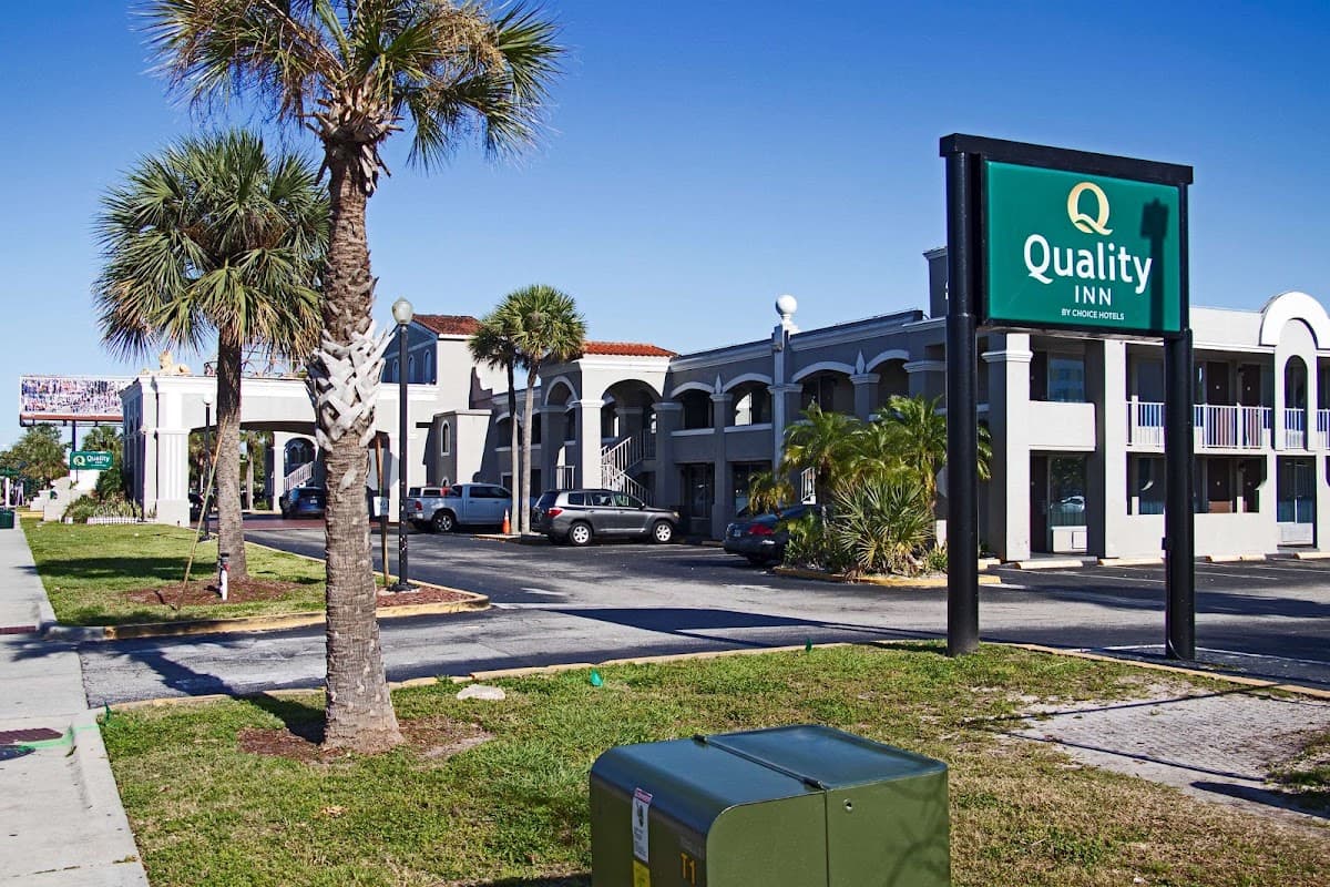 Quality Inn Orlando-Near Universal Blvd. — photo 1